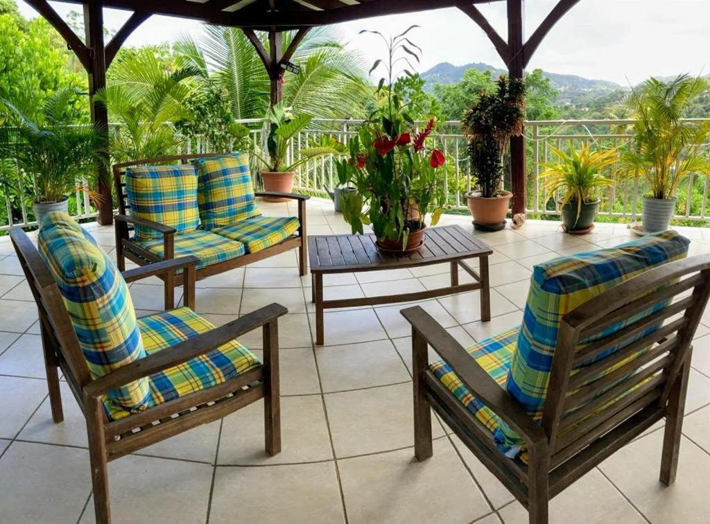 Haut De Villa Chez Ghighi Riviere-Pilote ภายนอก รูปภาพ